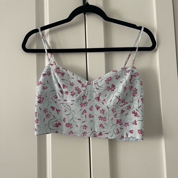 Aritzia Tank - Picture 1 of 3